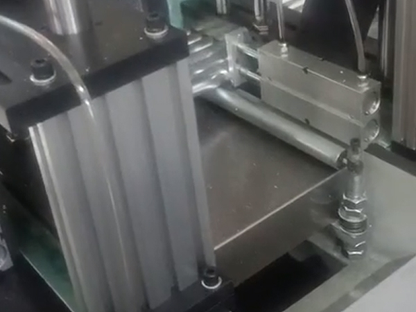 全自動鋁材切割機(jī)