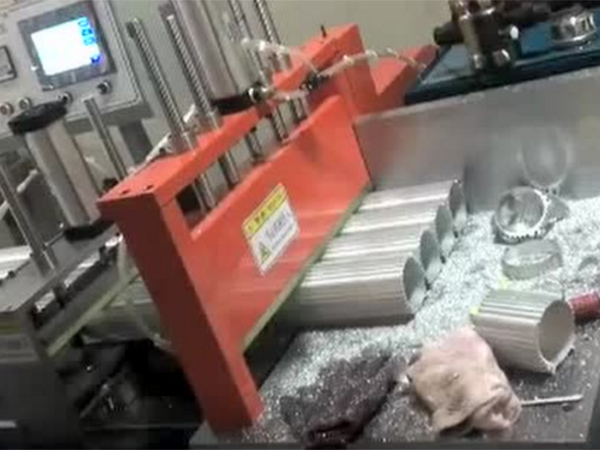 鋸材切割機(jī)